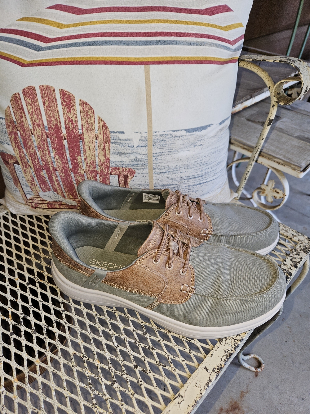 Skechers Womens 9.5 - Picture 7 of 16